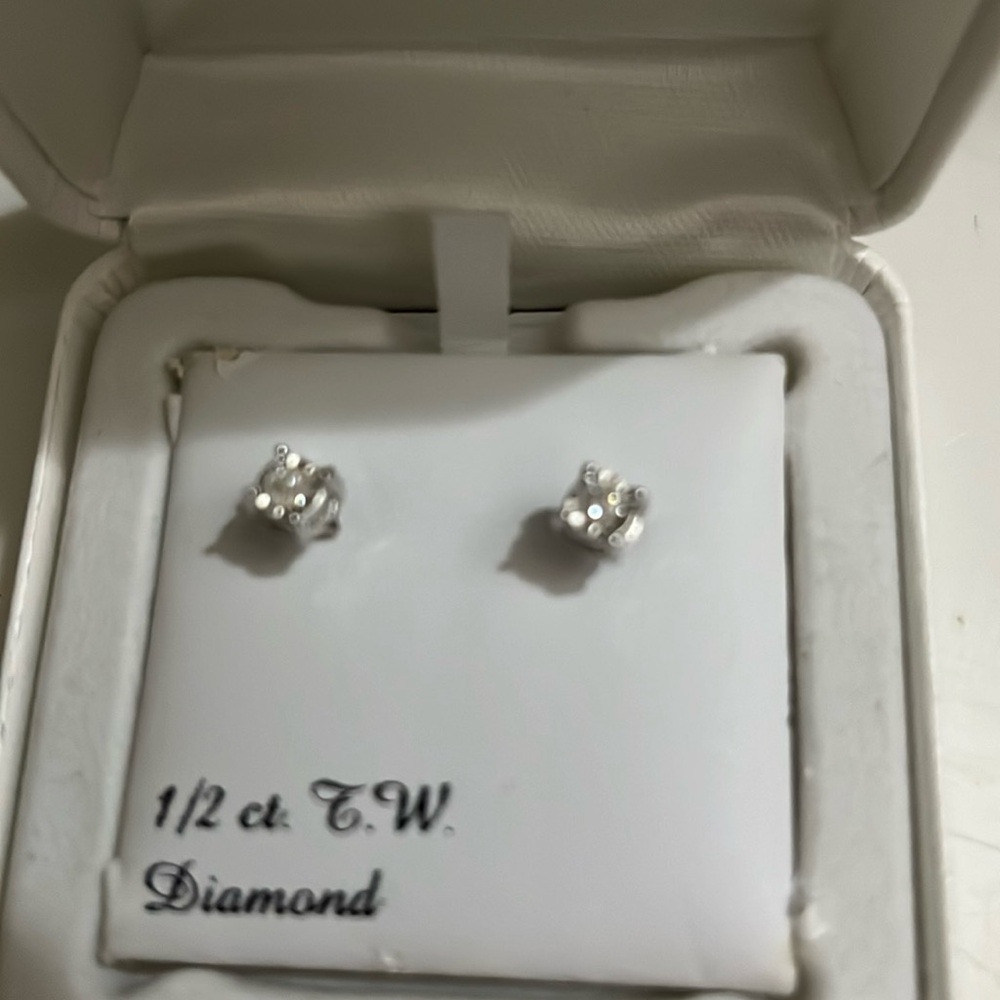 1/2 carat TW 10 carat white gold diamond earrings NWT